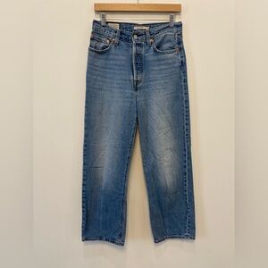Levi’s Premium Ribcage Straight Ankle Jeans